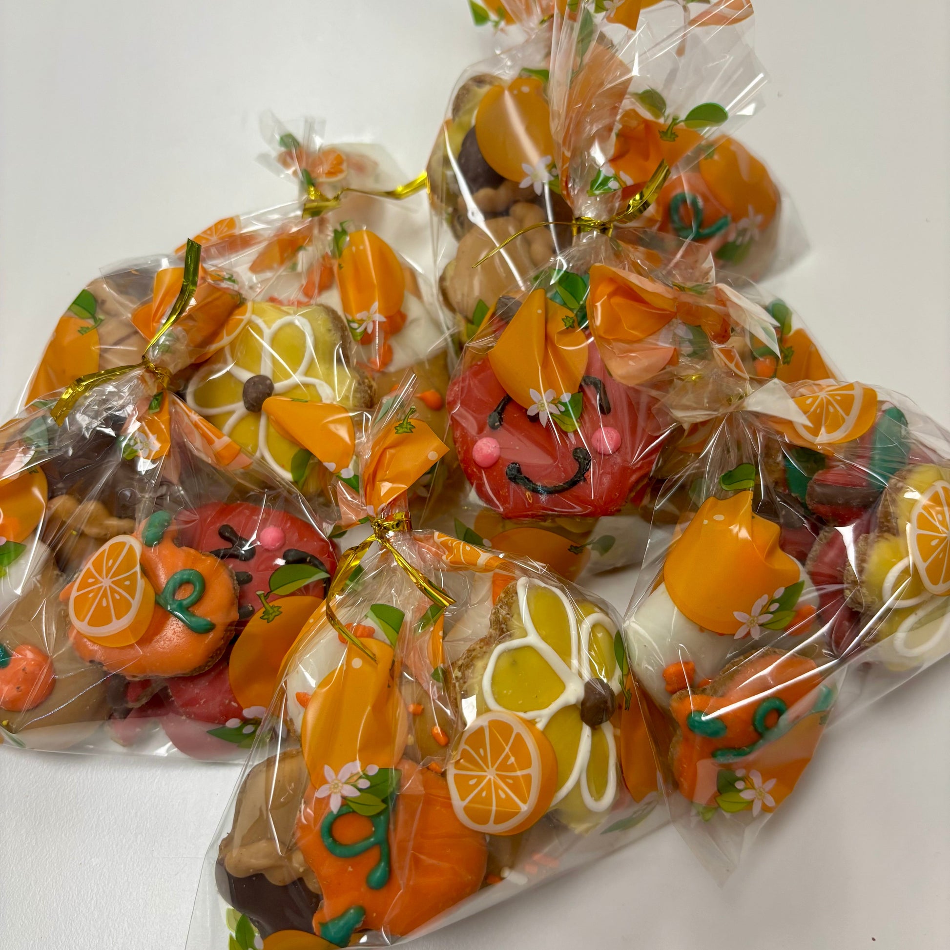 6 Fall Dog Treats in a Bag