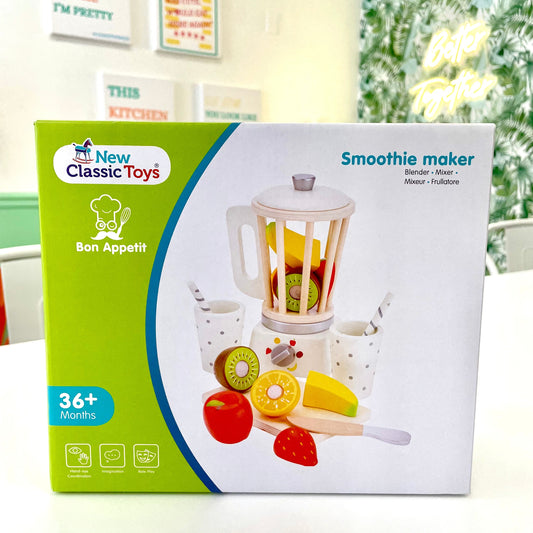 Box of New Classic Toys Smoothie maker with colorful illustrations on a light background